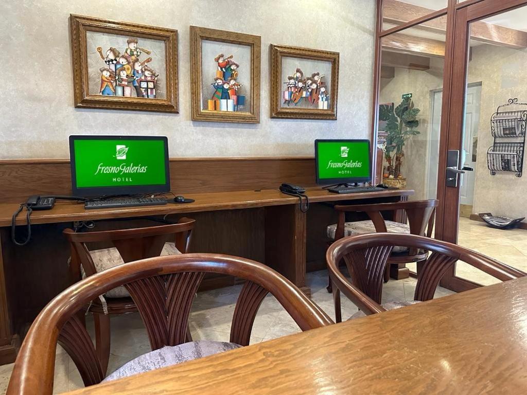 Fresno Galerias 호텔 토레온 외부 사진